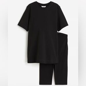 2/$25 H&M Mama 2-piece Cotton Set (T-shirt and biker shorts)